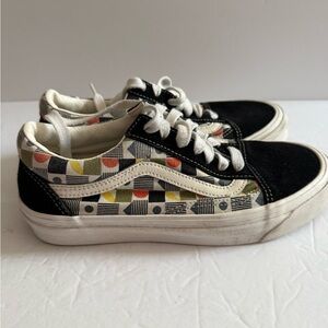 Vans Black and Multi-Color Sneakers Size Women 7.5